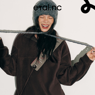 eral 通勤拼接套头摇粒绒卫衣户外运动女生时髦百搭 nc逃跑001工装
