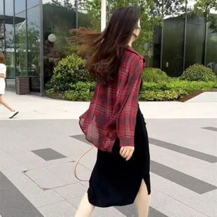 洋气超轻薄防晒衣女外穿宽松显瘦垂直燕尾格子小众设计衬衫防晒衣