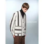 NUMBER HERE粗针间色提花羊毛面料复古摩登真牛角扣毛呢开衫