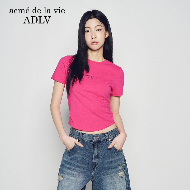 ADLV字母LOGO印花短款短袖2025新款韩版潮流修身正肩T恤女士女生