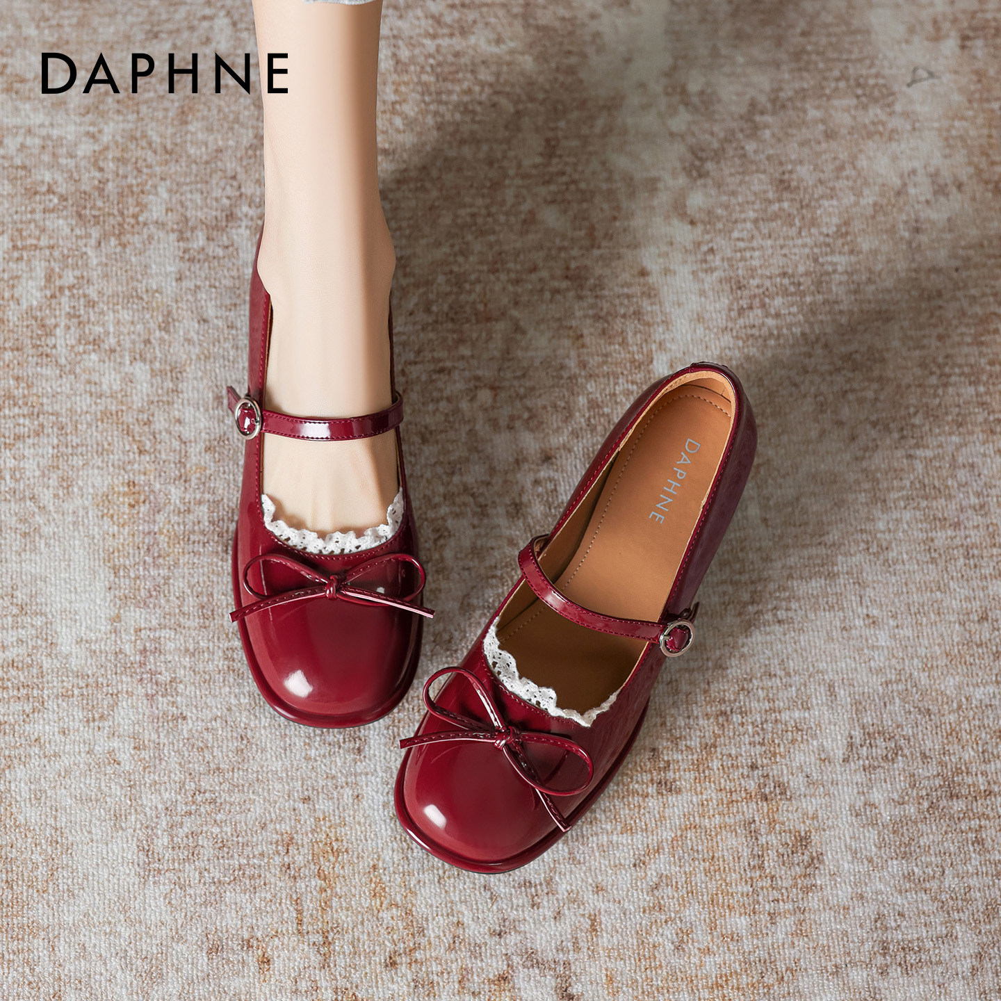 达芙妮红色单鞋女2026春季新款新娘婚鞋高跟小皮鞋配裙子玛丽珍鞋,女鞋,玛丽珍鞋,淘宝优惠券,粉丝福利购,淘宝优惠卷