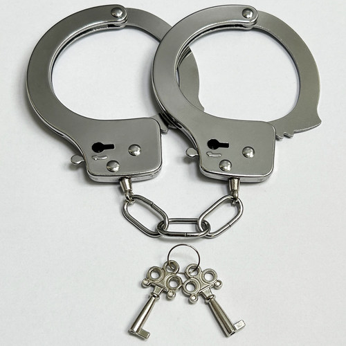 成人手铐加厚加重剧本杀密室道具手扣新款男女情侣手拷锁脚铐玩具