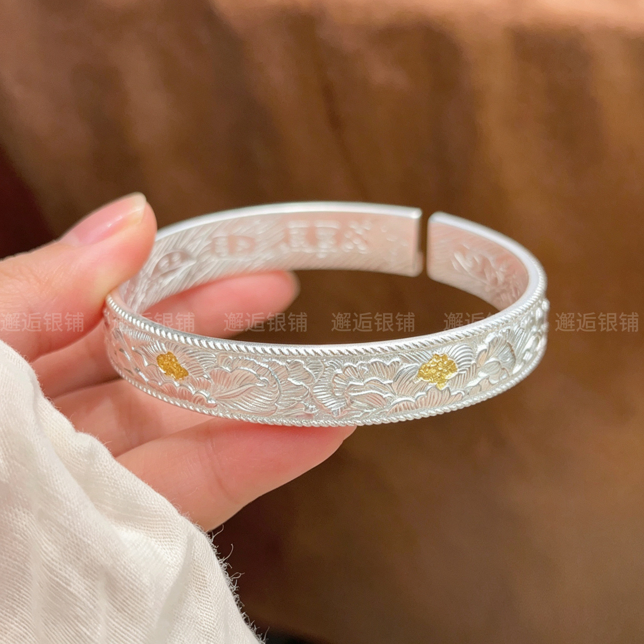 立大福足银.9宽牡丹描金
