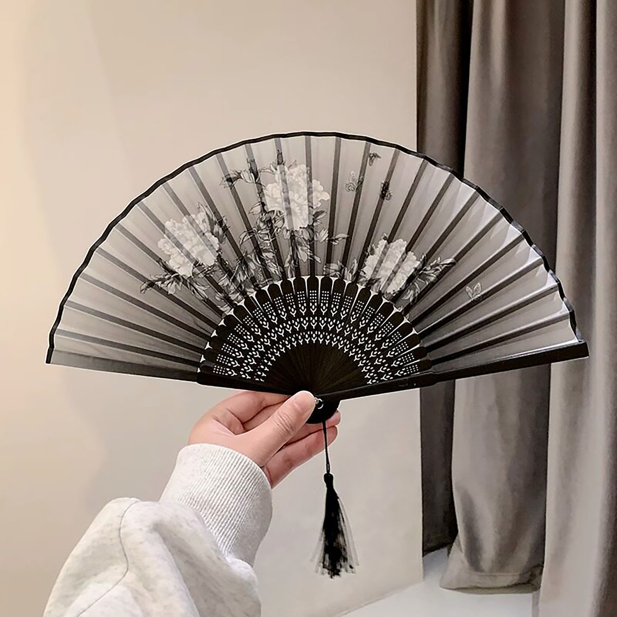 中国风潮流古典布料扇子折扇竹扇文艺随身携带复古风小扇子