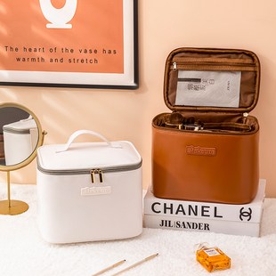 轻奢皮革时尚化妆包手提盒子化妆包拉链女大容量便携收纳包洗漱包