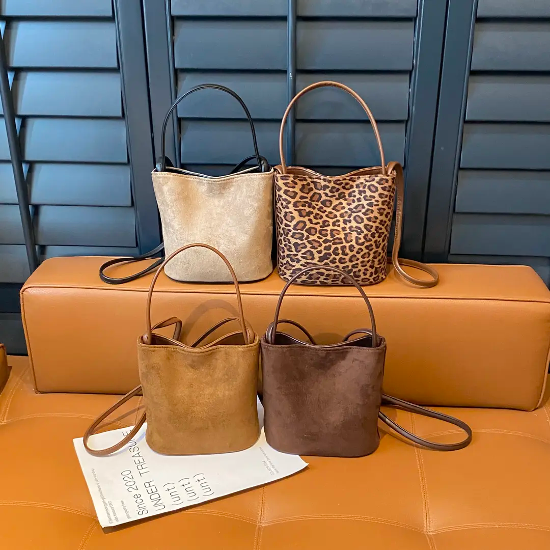 韩系ins风爆款单肩斜挎麂皮绒小水桶包百搭通勤手拎女包,箱包皮具/热销女包/男包,水桶包,淘宝优惠券,粉丝福利购,淘宝优惠卷