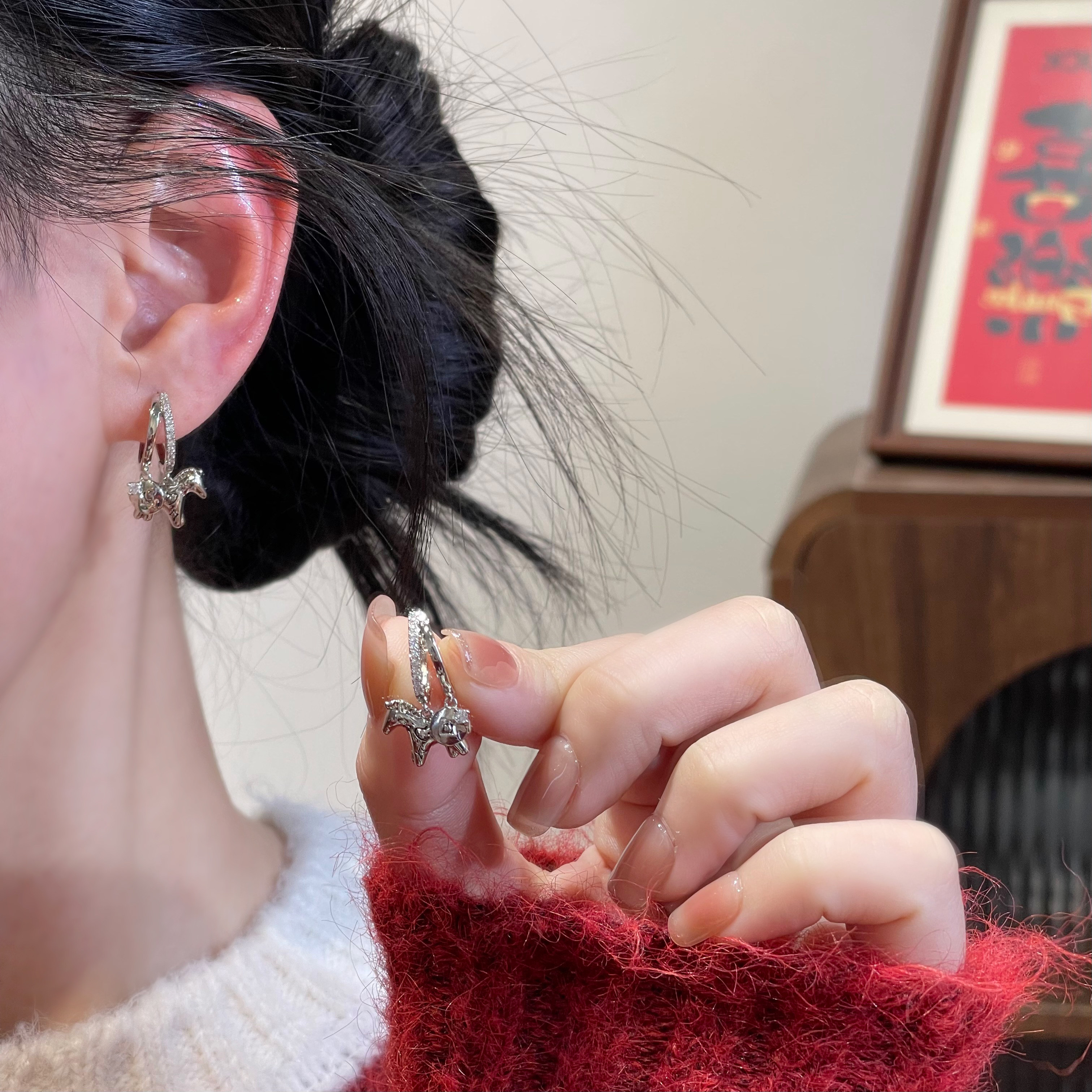 抖音同款马年小马铜钱双排质感耳环女轻奢小众设计高级感百搭耳环,饰品/流行首饰/时尚饰品新,耳钉,淘宝优惠券,粉丝福利购,淘宝优惠卷