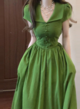 法式巨好看绿色连衣裙子女2025夏季新款独特漂亮掐腰夏日绝美长裙