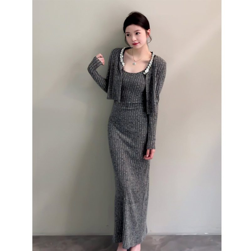 温柔风时尚套装女2025秋季新款灰色针织开衫吊带连衣裙两件套女装