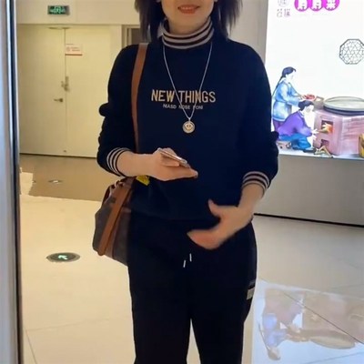 网红款高领字母上衣2023冬新款宽松显瘦拼接条纹加绒加厚卫衣绒衫