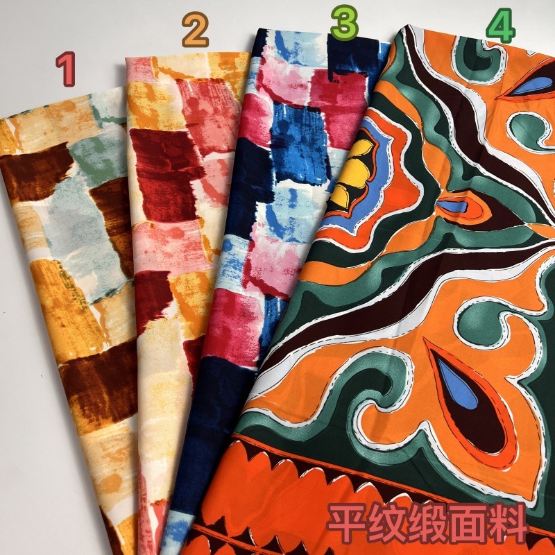 定位大花方块图平纹缎印花柔软布料春夏季连衣裙衬衫民族服装面料