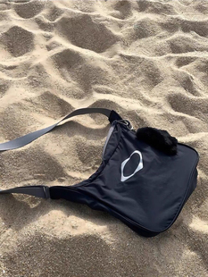 [REコンテナ] MSCHF限定款反光菱形轻便运动单肩斜挎包男女背包