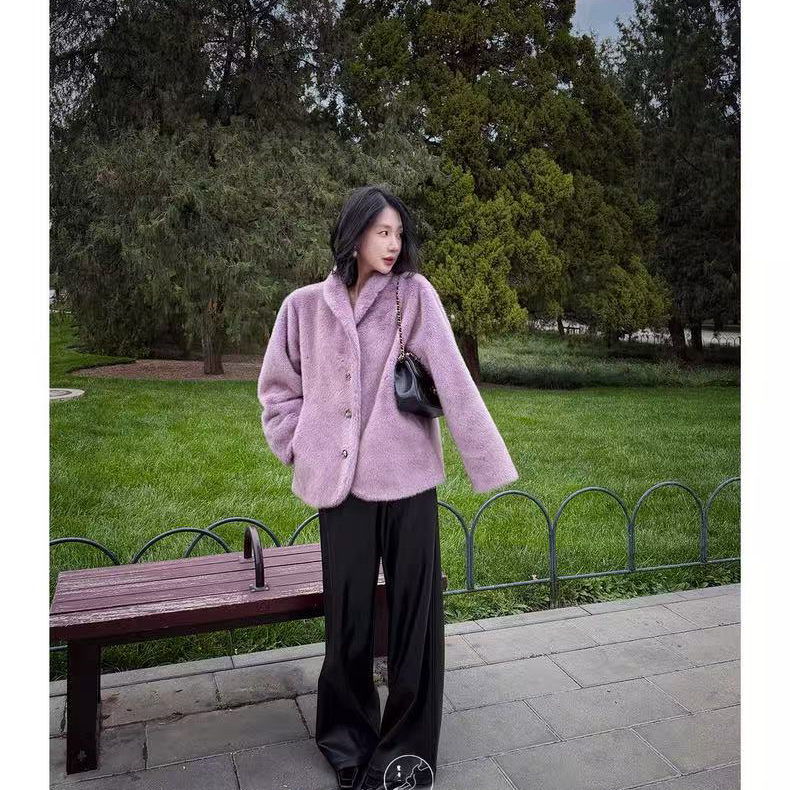 LD STUDIO亮亮家-冬上新复古女郎气质香芋紫毛毛保暖短外套2190