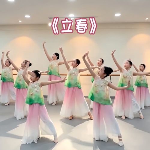 女童中国风古典舞伞扇演出服