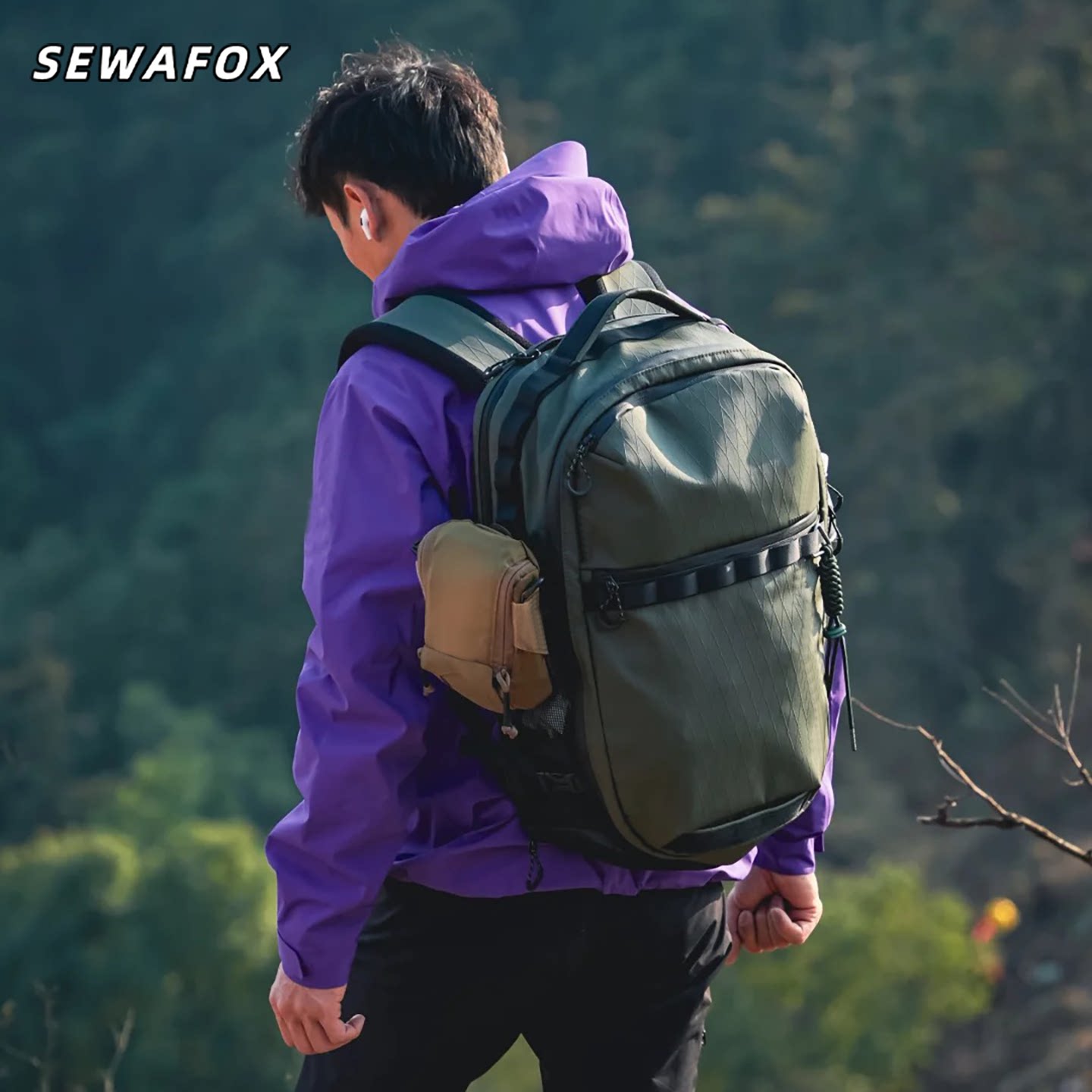 男款大容量户外登山徒步旅行双肩包男士笔记本电脑通勤摄影背包男