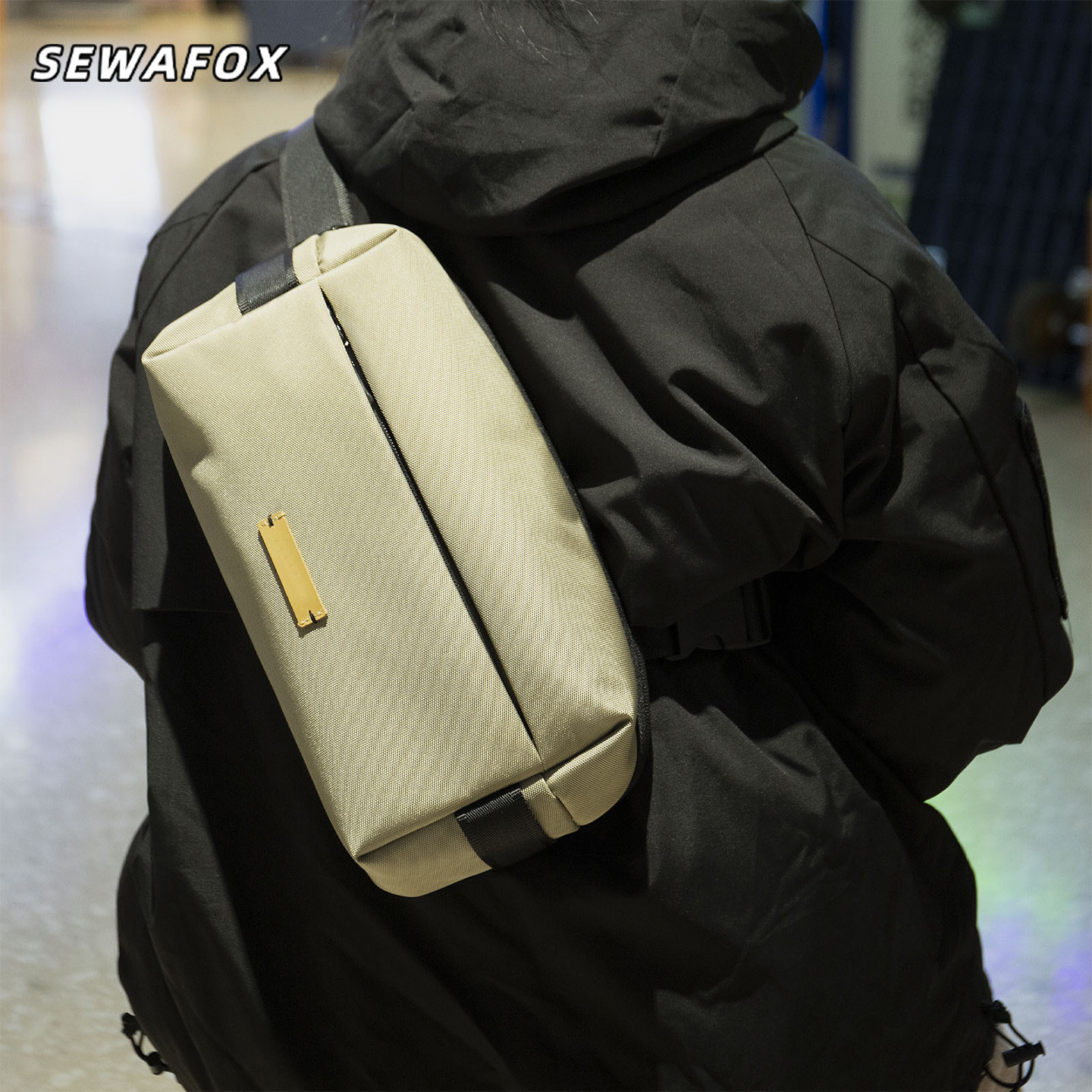 SEWAFOX男士多功能防泼水斜挎包