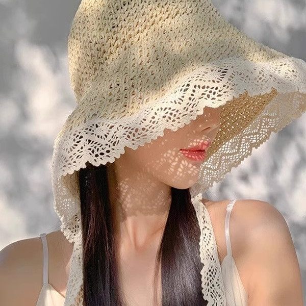 海边可折叠太阳帽子法式蕾丝花边遮阳草帽女夏季大帽檐飘带渔夫帽