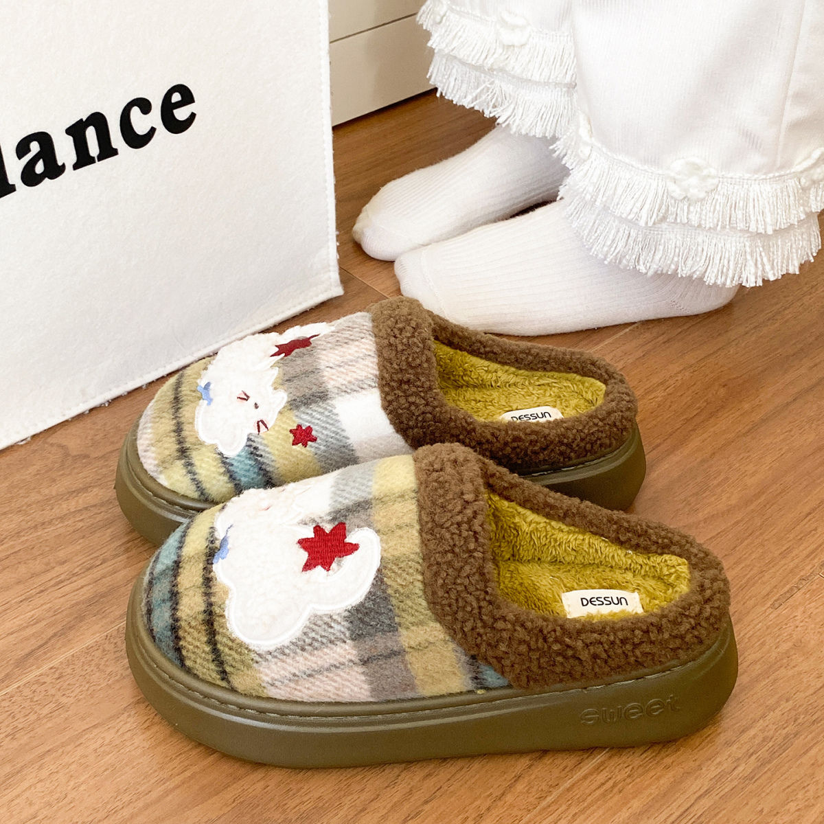 棉拖鞋女士2025新款洋气时尚外穿魔术贴室内居家用保暖厚底棉鞋女