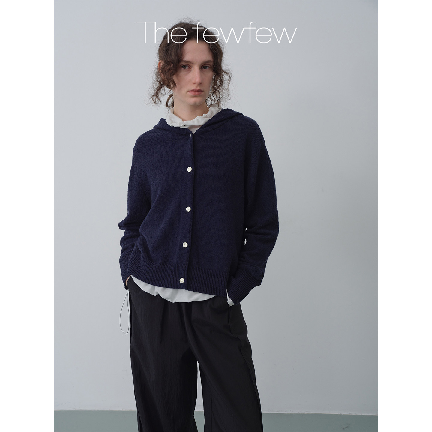 The fewfew 深蓝色棉质纽扣连帽休闲百搭舒适宽松叠穿针织开衫