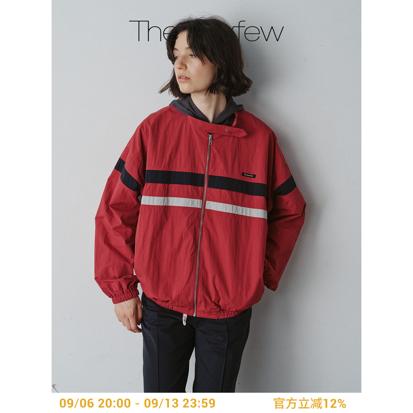 The fewfew撞色拼接棉尼龙混纺落肩宽松廓形休闲运动立领外套夹克