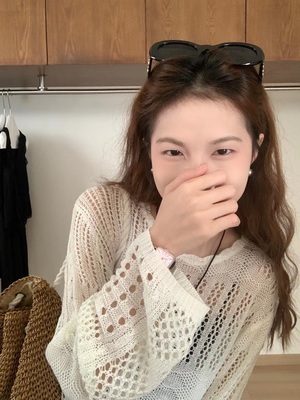 高级上衣长袖镂空针织衫