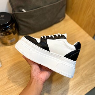 隐形内增高8-10cm小白鞋真皮2025新款百搭小个子黑白厚底松糕女鞋