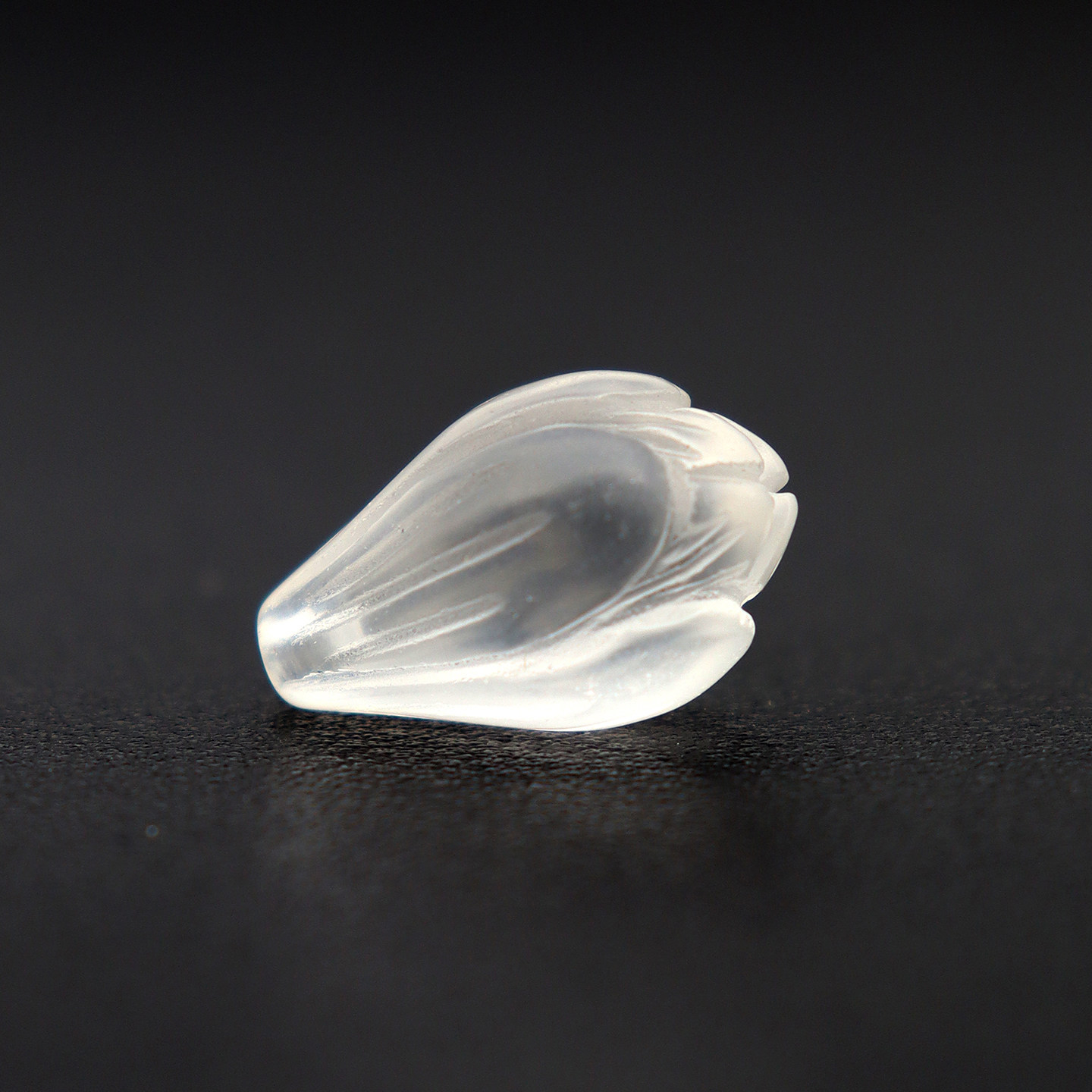 白水晶雕刻玉兰花苞手工diy耳坠