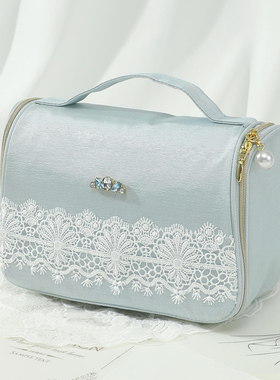 日本化妆包女2026新款大容量旅行便携化妆品收纳包轻奢高级感可挂