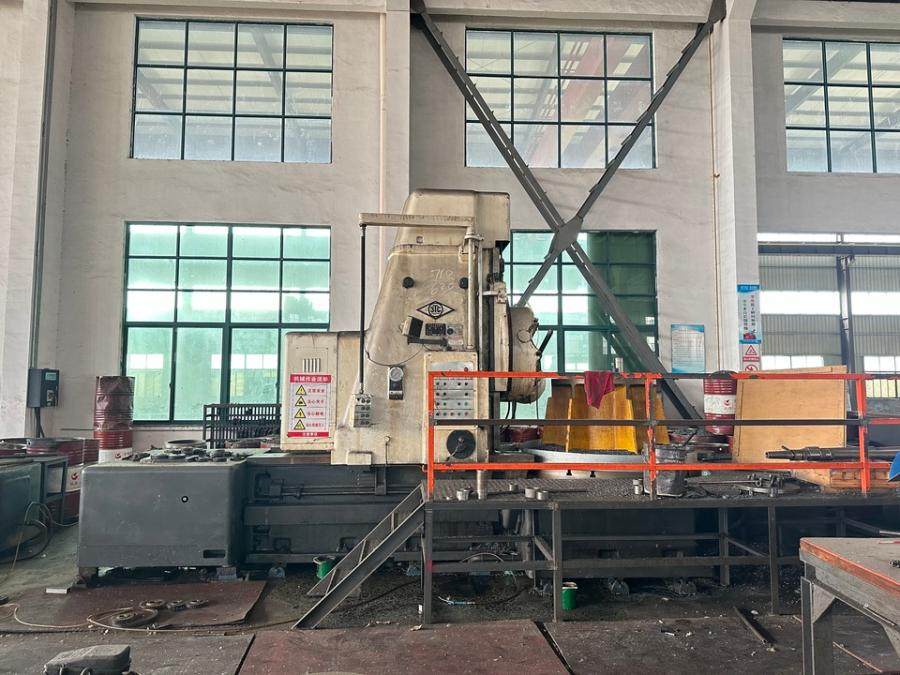 1月20日泰州制造公司所有的一批机器设备、存货等资产网络拍卖公告