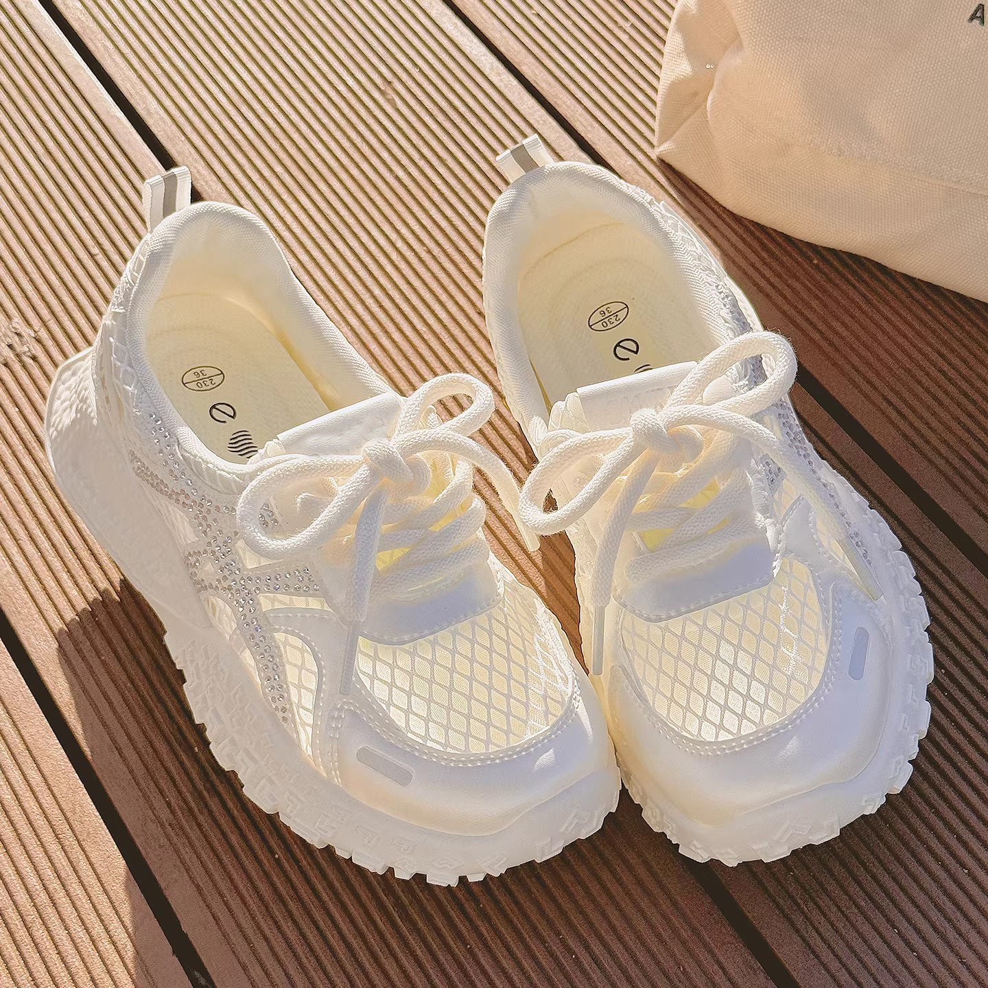 小白鞋女2026新款夏季透气网面厚底德训鞋软底不累脚休闲运动鞋女