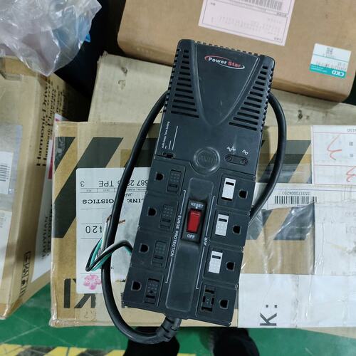 议价Power Star电神牌2000P稳压器，台湾产，220V可维修
