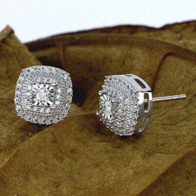 New Recommend Atmosphere White Stud Retro Square Double