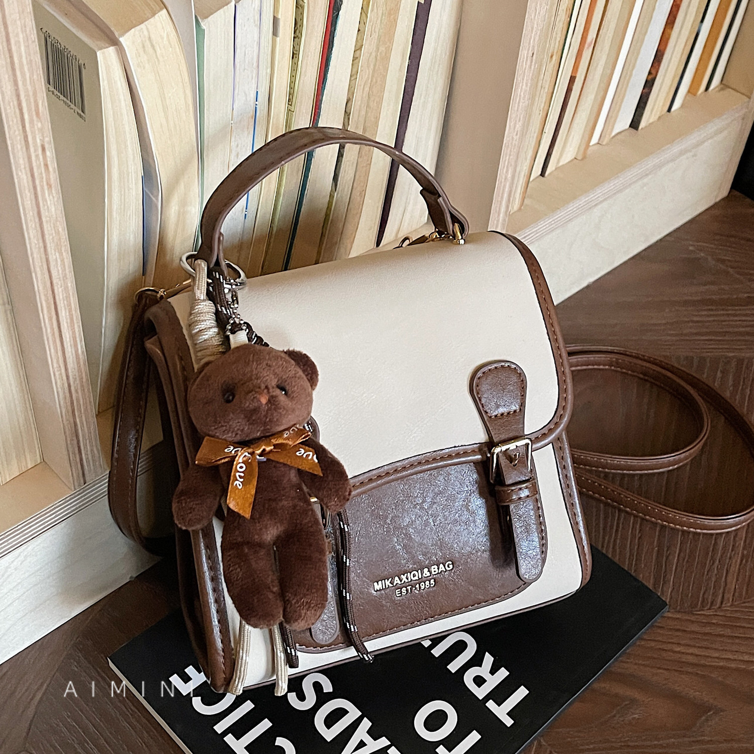 高级感小众撞色双肩包女小型2026新款时尚百搭通勤小背包斜挎包