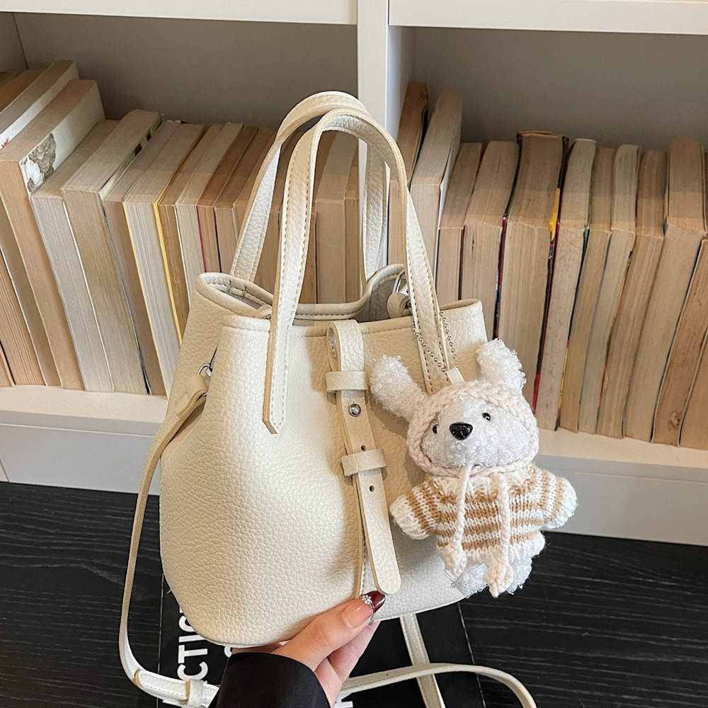 日韩风高级感小众水桶包女手提包2026春季新款时尚百搭日常斜挎包