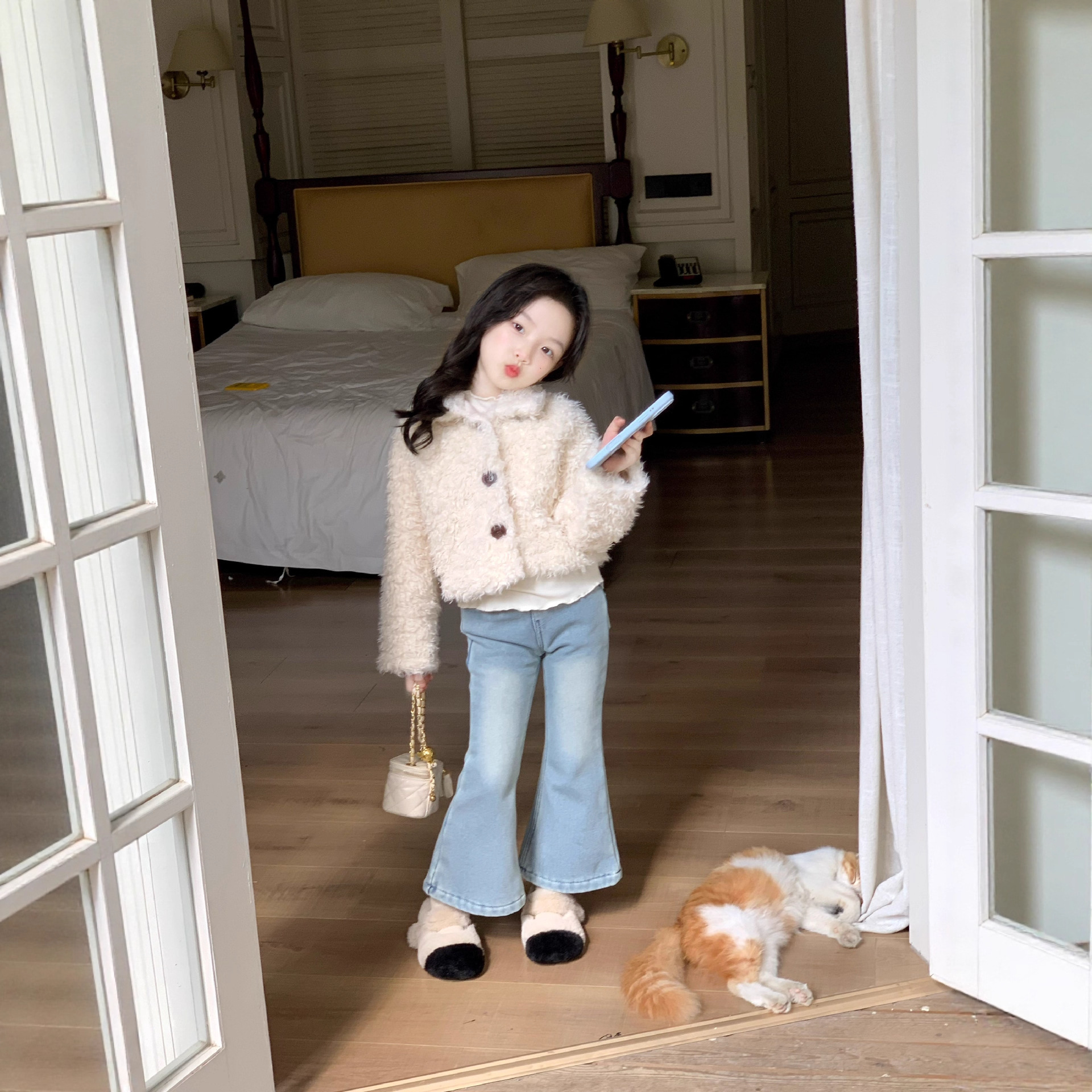 童装冬款女童羊羔毛外套儿童单排扣加绒加厚保暖立领毛毛衣