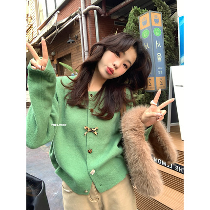 柠檬绿茶-岛悠奈｜法式复古豹纹蝴蝶结精致纽扣开衫针织衫00-6900