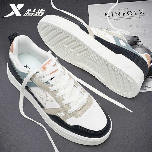 特步男板鞋低帮百搭运动鞋官方