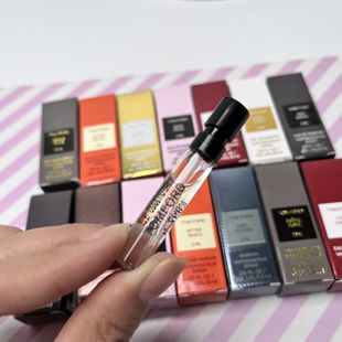 雪映流光赤裸玫瑰绯镜乌木禁忌香草光影皮革韵度烟草橙花香水小样