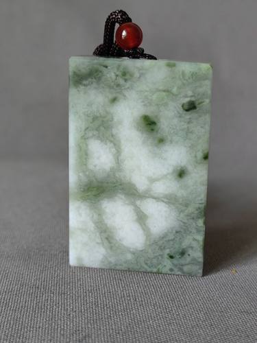 独山玉老青白料像形玉旺旺来财平安无事牌