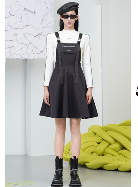 UNIDESXUX新款背带裙DI403010A190