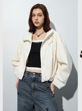 UX 2025春季新款 白色连帽贴标外套女 时尚通勤纯色上衣 百搭单品