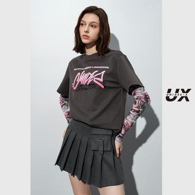 UX 2025春季新款 深灰色动漫长袖T恤女 通勤时尚百搭圆领上衣