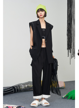 UNIDESXUX新款黑色脚口撞色背带裤DJ102021A390