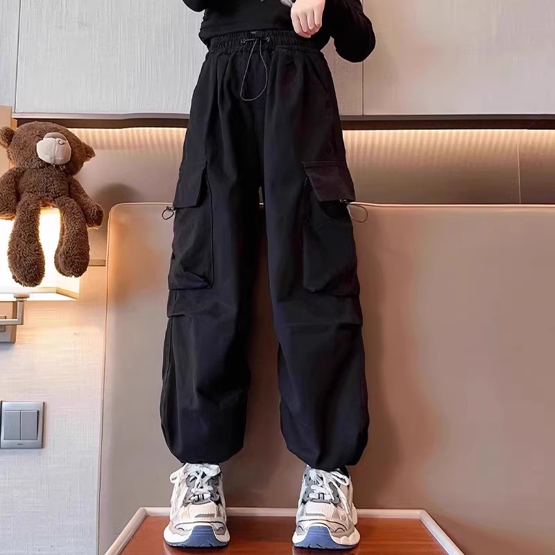 品牌女童工装裤夏季2025新款儿童炸街痞帅裤子夏装女孩大童黑色运