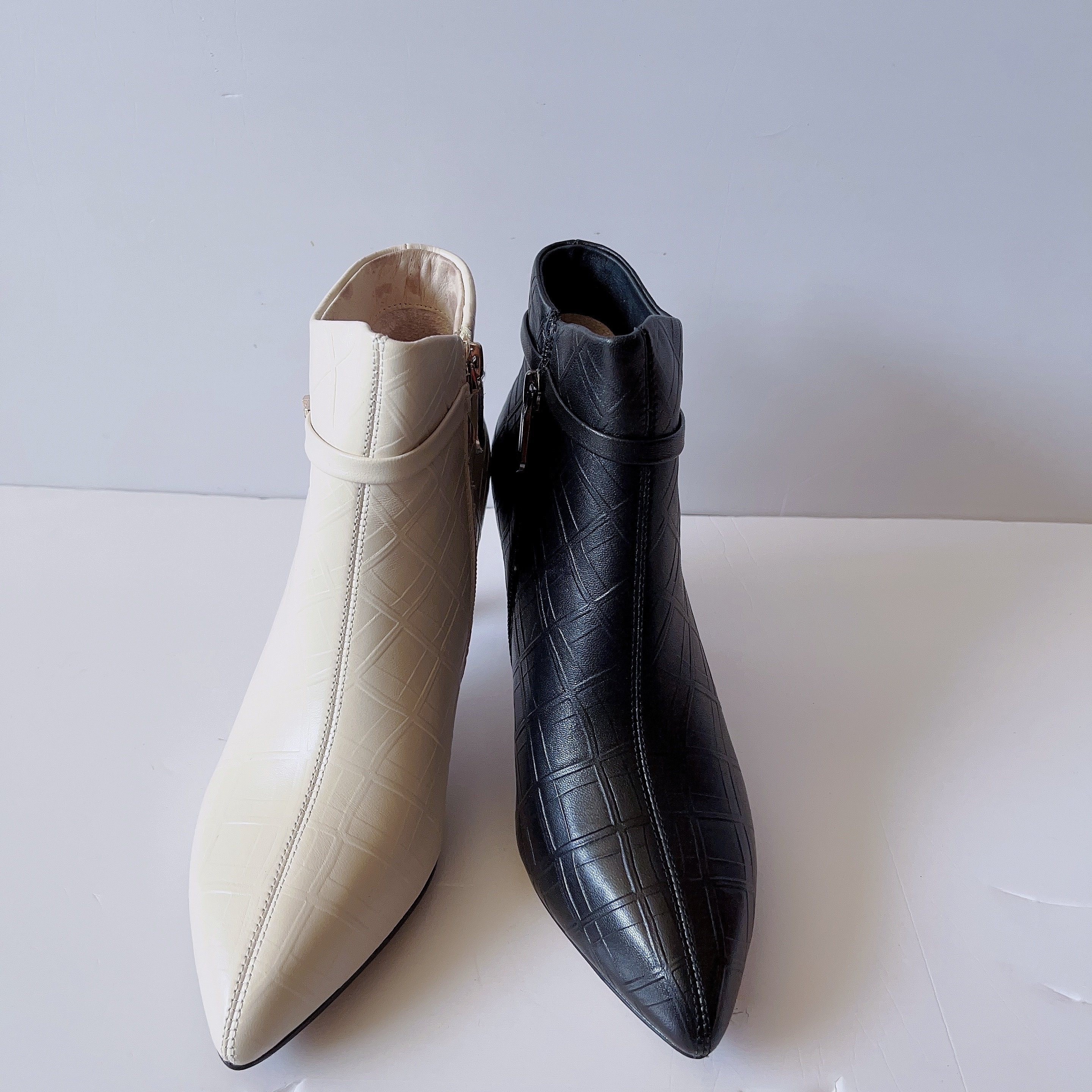 千佰莉新款秋冬羊皮秋冬时装鞋尖头高跟2023英伦细跟短靴纯色女鞋