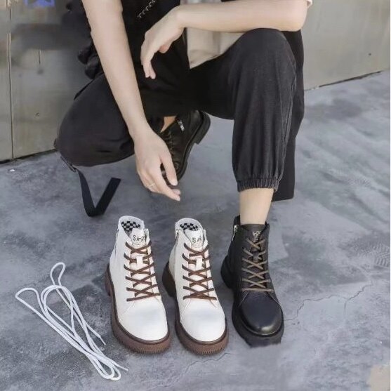 千佰莉新款秋冬马丁靴单靴纯色平底休闲运动正品舒适棋盘格真皮女