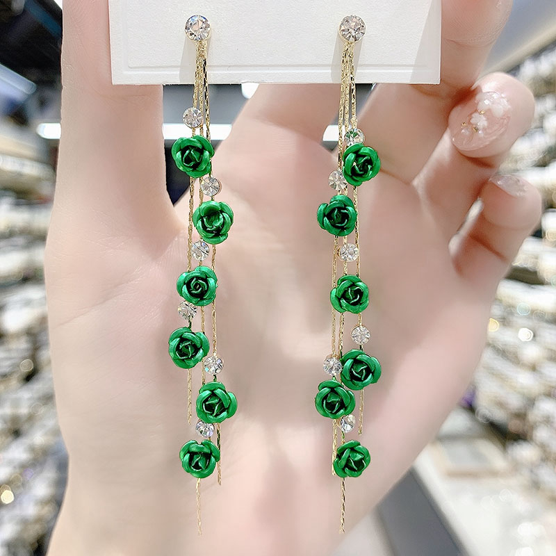 高级感绿色玫瑰花耳环特别设计感茶系独特耳钉显瘦小众新款潮耳饰