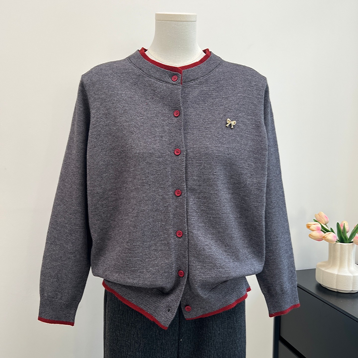 时尚妈妈春装毛衣外套2026年新款中老年女装休闲百搭上衣针织开衫