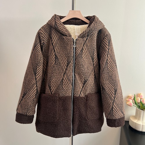 妈妈冬装仿水貂绒外套加绒棉衣