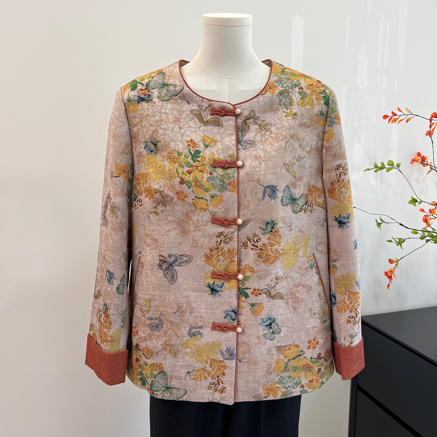 新中式奶奶秋装国风外套2025新款中老年女装春秋季妈妈装印花上衣